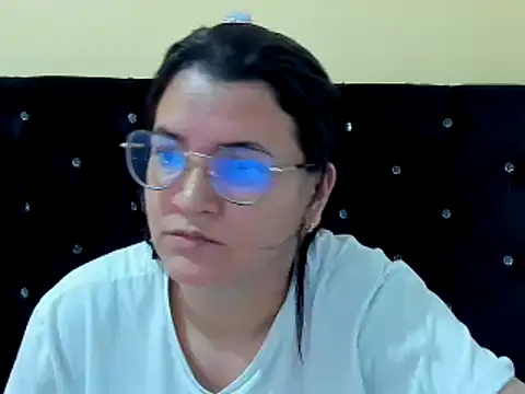 MARILYN GARCIA online show from 12-18-24, 03:55