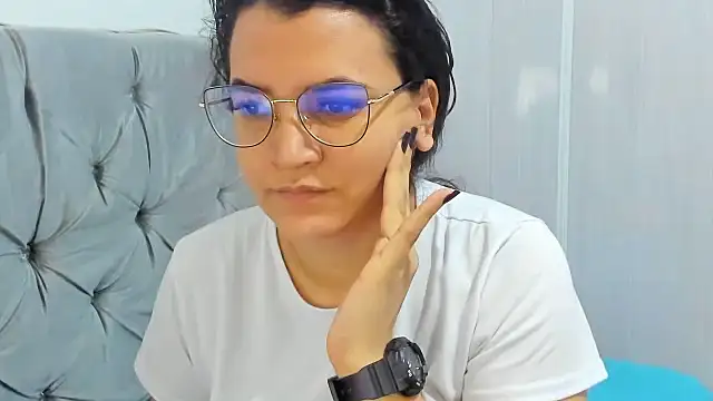 MARILYN GARCIA online show from 01-19-25, 01:55