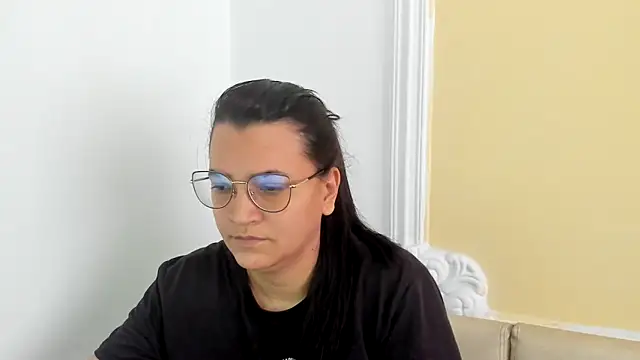 MARILYN GARCIA online show from 02-06-25, 03:52