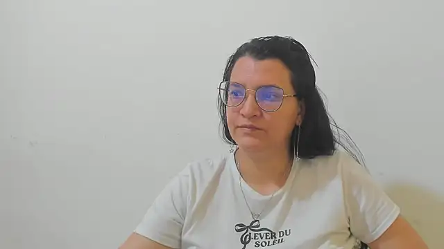 MARILYN GARCIA online show from 12-15-25, 02:54