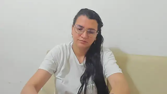 MARILYN GARCIA online show from 03-10-26, 03:00