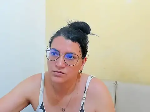 MARILYN GARCIA online show from 04-08-26, 04:18