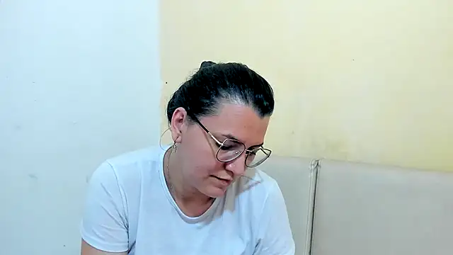 Snapshot of MARILYN_GARCIA chatting on 04-29-26, 05:30 MARILYN GARCIA online show from 04-29-26, 05:30