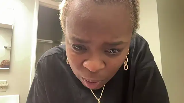 SimoneSavage online show from 11-21-25, 12:32