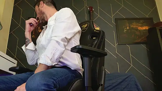 ChrisKox online show from 04-01-26, 07:00