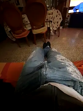 Snapshot of gianlux128bis chatting on 10-16-25, 07:26 gianlux128bis online show from 10-16-25, 07:26