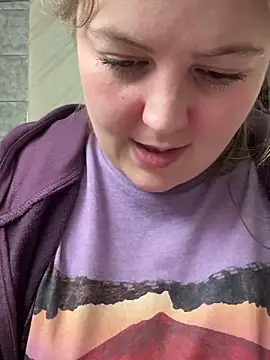 Snapshot of BootyLola chatting on 02-14-25, 03:15 BootyLola online show from 02-14-25, 03:15