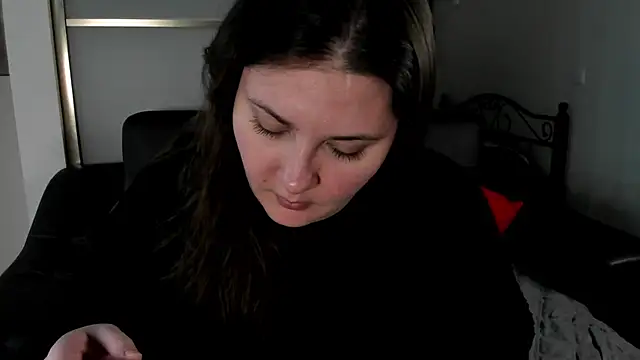 Snapshot of MarySwon chatting on 02-18-25, 05:21 MarySwon online show from 02-18-25, 05:21