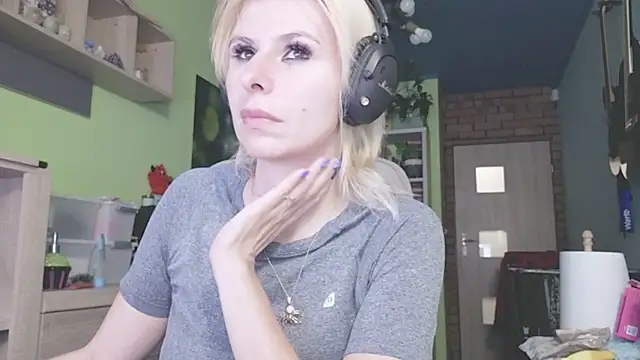 karmija online show from 11-24-25, 09:47