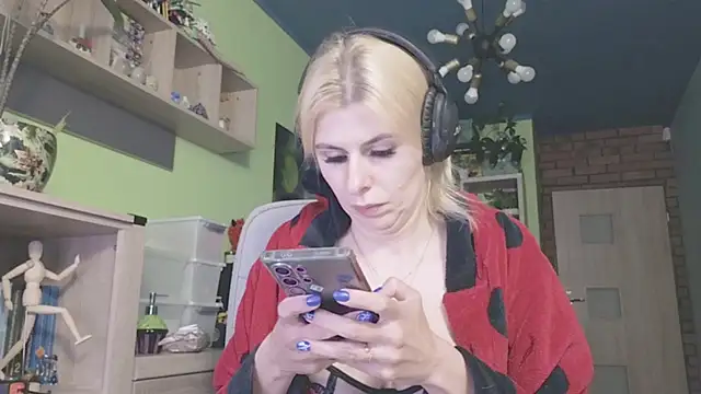 karmija online show from 11-28-25, 07:27