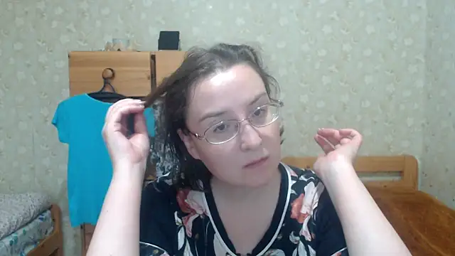 Smart Rose online show from 10-26-25, 10:54