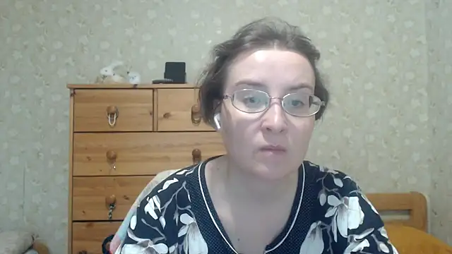 Smart Rose online show from 04-16-26, 04:08