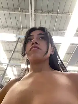 Snapshot of aimi_art1 chatting on 01-31-25, 04:06 aimi art1 online show from 01-31-25, 04:06