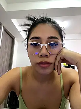 Snapshot of aimi_art1 chatting on 09-18-25, 08:55 aimi art1 online show from 09-18-25, 08:55