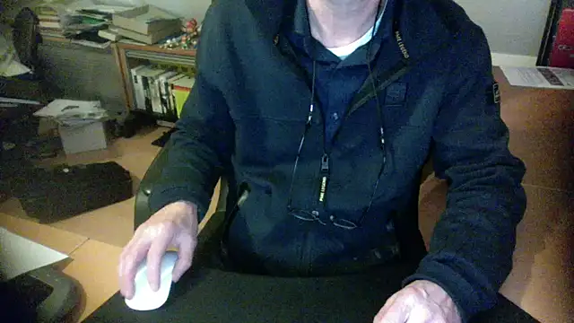 Snapshot of outlaw200 chatting on 12-02-24, 07:38 outlaw200 online show from 12-02-24, 07:38