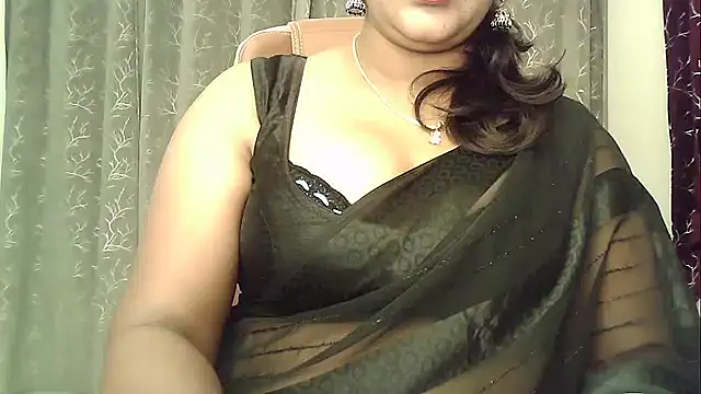 Snapshot of Spandana_Sweety chatting on 07-05-26, 06:53 Spandana Sweety online show from 07-05-26, 06:53