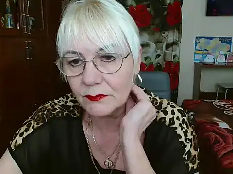 Snapshot of JenaCheim chatting on 02-25-25, 06:25 JenaCheim online show from 02-25-25, 06:25