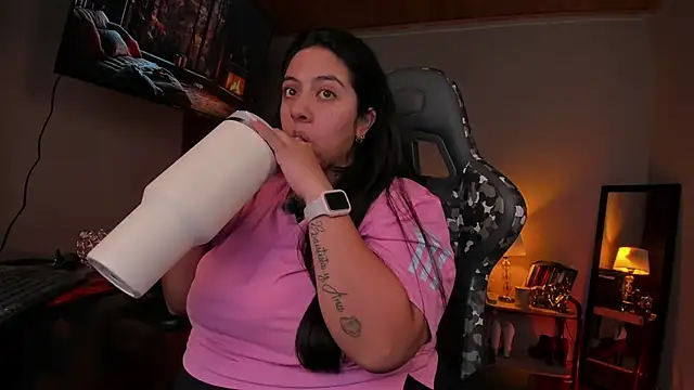 coraline latin online show from 02-23-25, 09:16