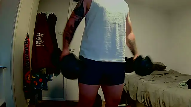 Tilerdadbod online show from 07-18-26, 08:01
