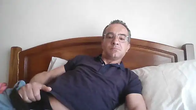 CarlosRocha73 online show from 04-21-26, 10:54