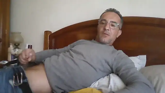 CarlosRocha73 online show from 05-16-26, 10:36