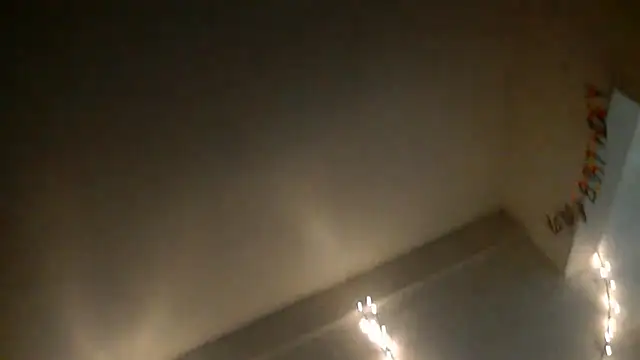 Xochillovemoney2 online show from 03-19-25, 04:24