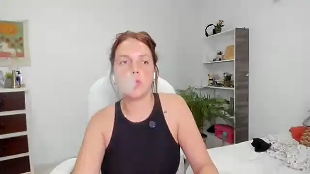 thered QueenX online show from 02-13-25, 12:35