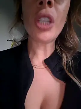 fammefatale1987 online show from 11-28-25, 03:36