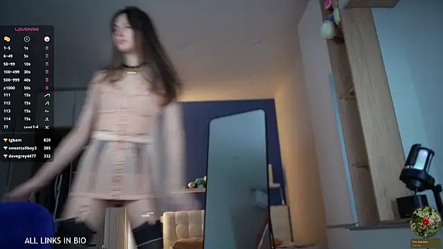 LAUREL HAZEL online show from 02-03-25, 10:00