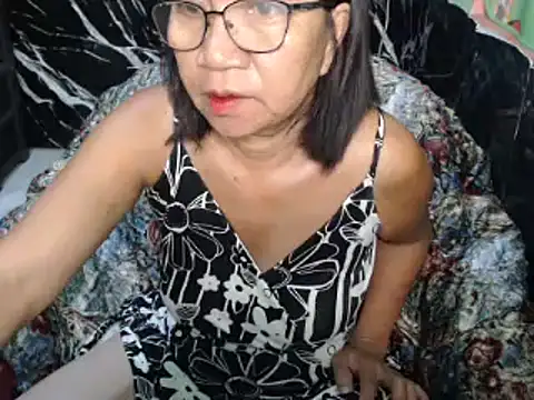 Snapshot of ASIANDOLLY4U chatting on 05-24-26, 10:37 ASIANDOLLY4U online show from 05-24-26, 10:37