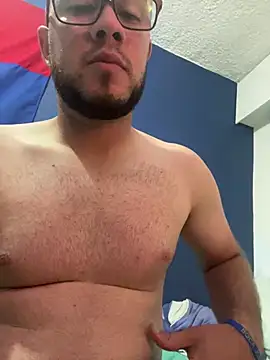 Snapshot of AlejoStrep chatting on 03-05-26, 05:36 AlejoStrep online show from 03-05-26, 05:36