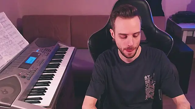 Sweetparker online show from 10-30-25, 04:08