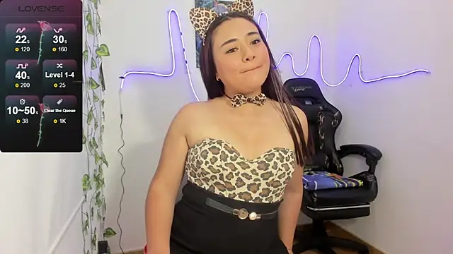 ReyleDoll online show from 10-24-25, 11:34