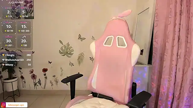 Fallengangel online show from 02-08-25, 11:12