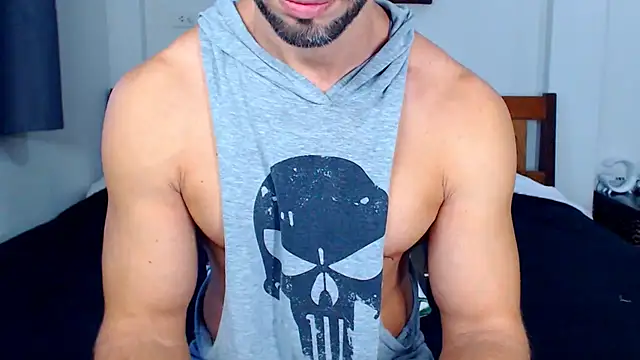 Snapshot of RONNIE_X chatting on 11-12-25, 06:14 RONNIE X online show from 11-12-25, 06:14