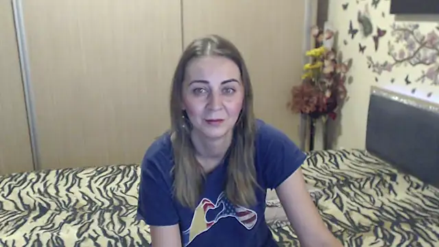 Snapshot of MirabelaSweet chatting on 02-26-26, 12:59 MirabelaSweet online show from 02-26-26, 12:59