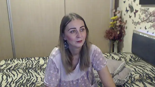 Snapshot of MirabelaSweet chatting on 03-06-26, 11:39 MirabelaSweet online show from 03-06-26, 11:39
