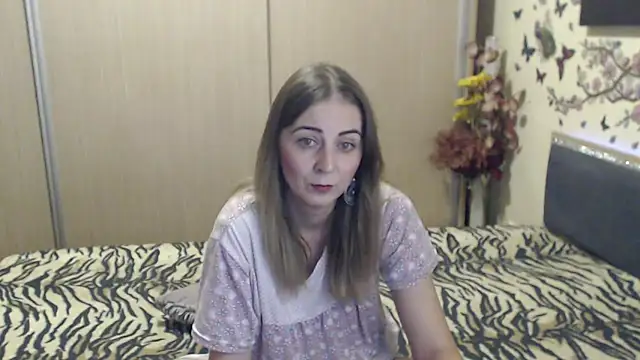 Snapshot of MirabelaSweet chatting on 03-17-26, 09:12 MirabelaSweet online show from 03-17-26, 09:12