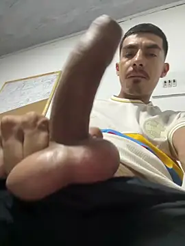 Snapshot of blackcoffe1002 chatting on 02-28-26, 10:44 blackcoffe1002 online show from 02-28-26, 10:44