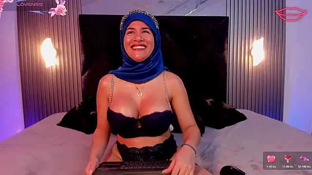 Zafira Alabi online show from 11-15-25, 05:09