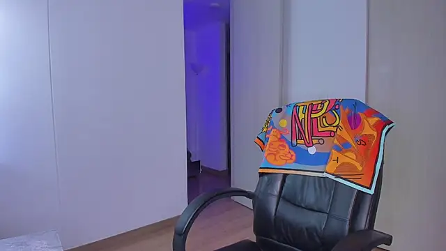 Lisegg  online show from 10-30-25, 10:27