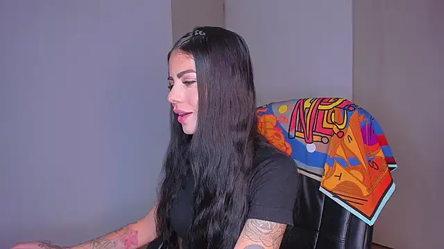 Lisegg  online show from 11-24-25, 10:04