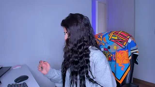 Lisegg  online show from 03-30-26, 02:29