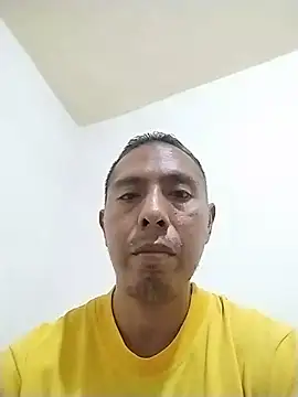 Snapshot of desnudo_Sexoxo chatting on 02-01-26, 01:04 desnudo Sexoxo online show from 02-01-26, 01:04