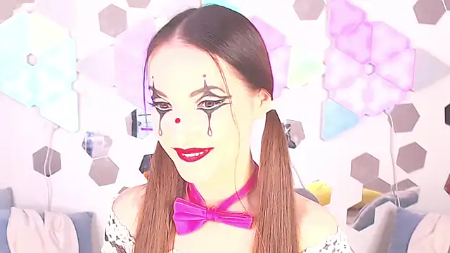 LexiKiss online show from 10-22-25, 07:57