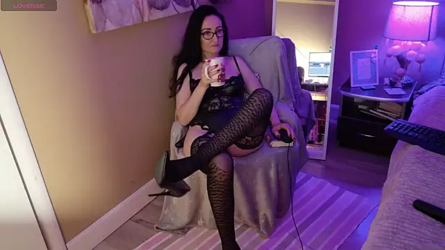 lara heaven online show from 12-15-24, 05:56