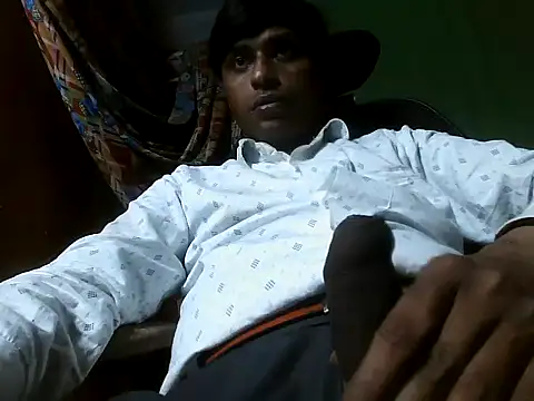 Snapshot of desiboy1101 chatting on 03-16-25, 01:27 desiboy1101 online show from 03-16-25, 01:27