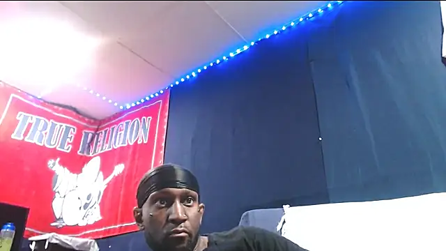 iBreakHeartz online show from 09-23-25, 04:04