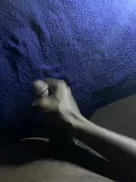 Snapshot of Curvy_conda chatting on 12-23-24, 08:36 Curvy conda online show from 12-23-24, 08:36