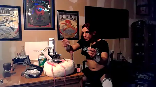 sissyvee online show from 04-16-26, 05:08